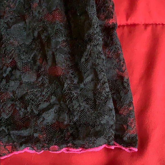 Lingerie - Picture 3 of 3